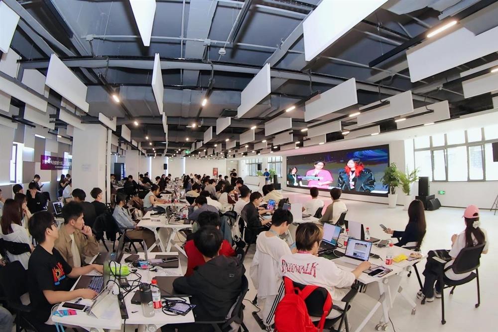 青春竞逐AI赛道！ 山东首场高校公益黑客松在济南人工智能岛举办